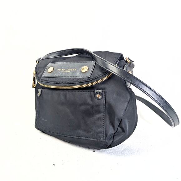 Pre-loved Marc Jacobs Preppy Nylon Mini Natasha Crossbody Bag - Picture 1 of 8